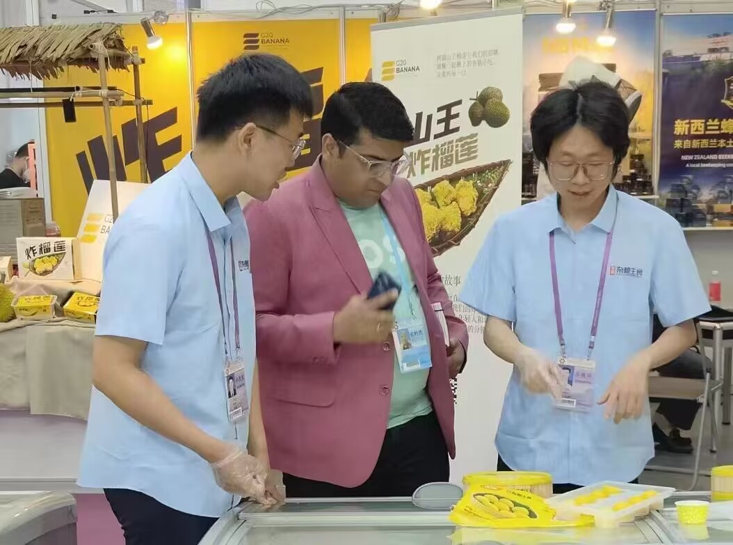 攜手廣交會，展譯界風(fēng)采——外國語學(xué)院翻譯碩士團隊專業(yè)語言服務(wù)獲央視國際頻道專訪