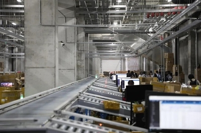 曠視智慧物流解決方案 以智能不干膠標(biāo)簽為切入點(diǎn)，賦能服裝企業(yè)實(shí)現(xiàn)高效轉(zhuǎn)型